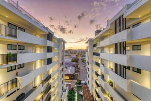 Inner City 1 Bedroom Apartment With Rooftop Pool And Parking - Serain Residences Брисбен Экстерьер фото